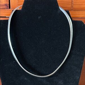 Elegant stainless steel necklace